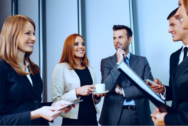 Welche Netzwerke helfen bei der Jobsuche?
