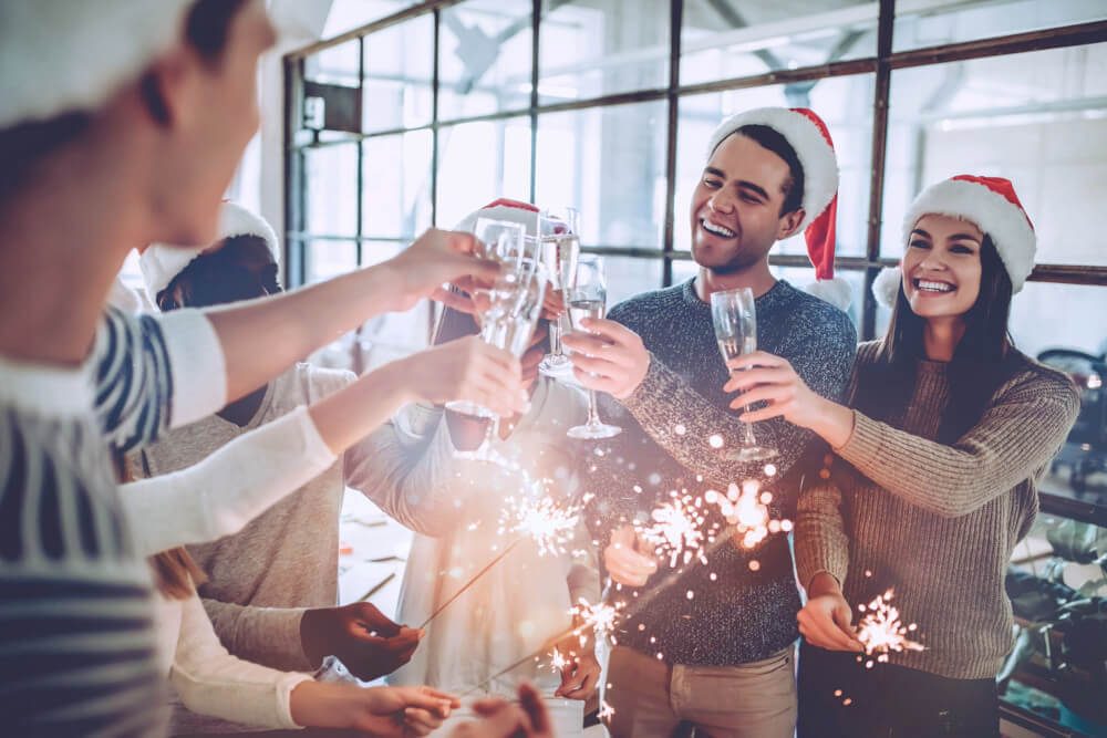 Wie schreibt man eine Einladung zur Weihnachtsfeier?