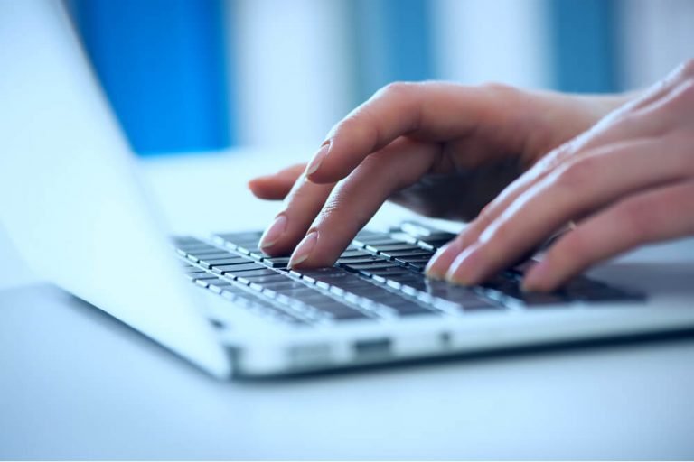 Wie schreibt man eine E-Mail-Bewerbung?